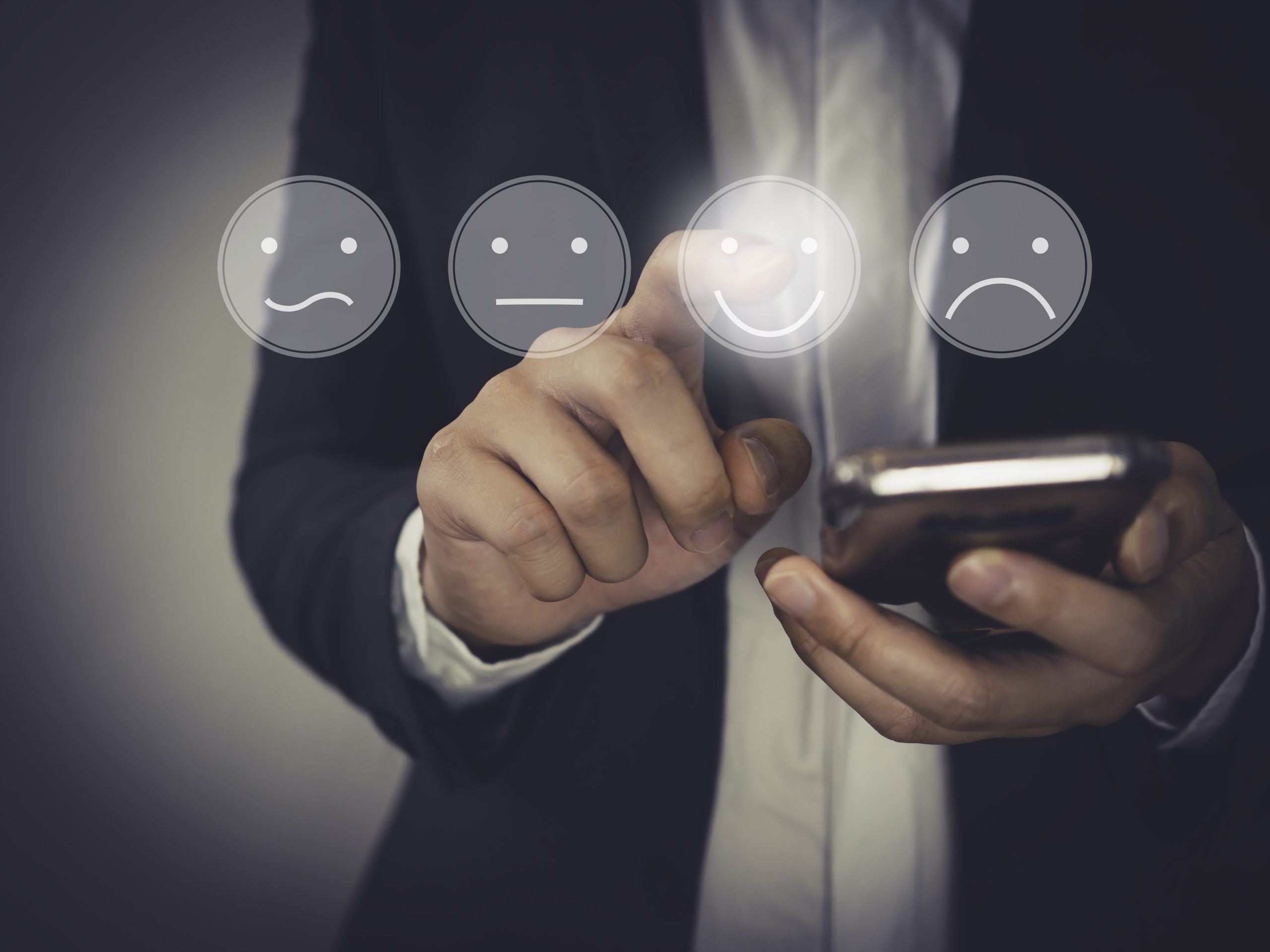 alt="customer review"